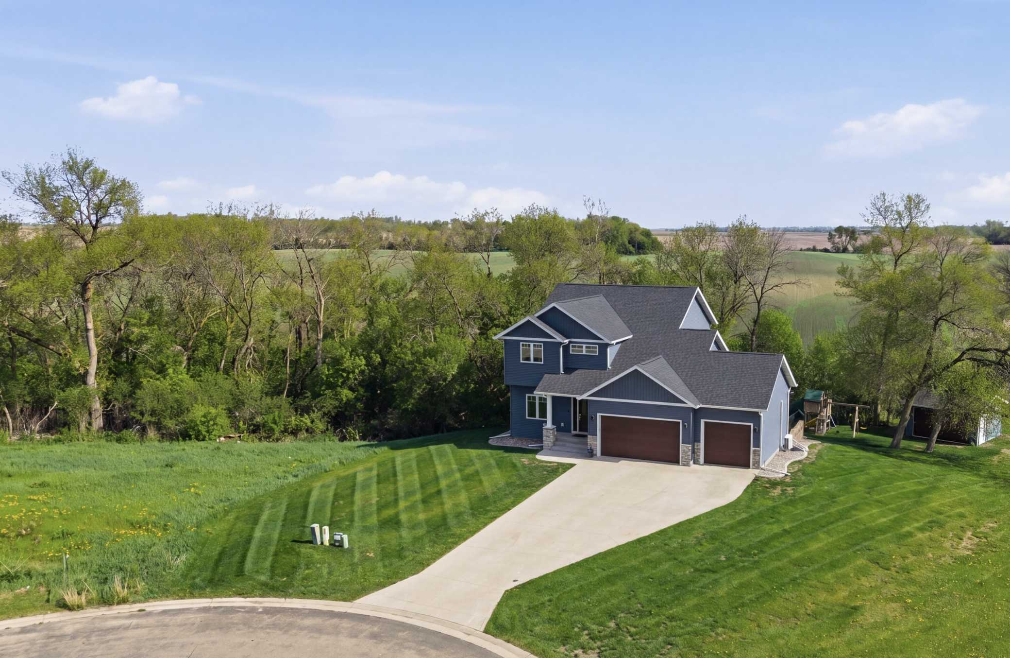 544 Leonard ST, Hawley, MN 56549