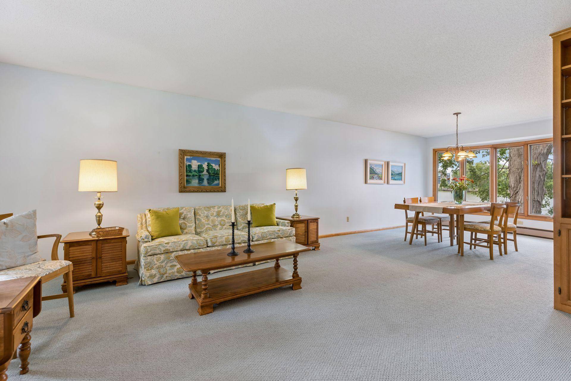 3845 Crystal Lake BLVD, Robbinsdale, MN 55422