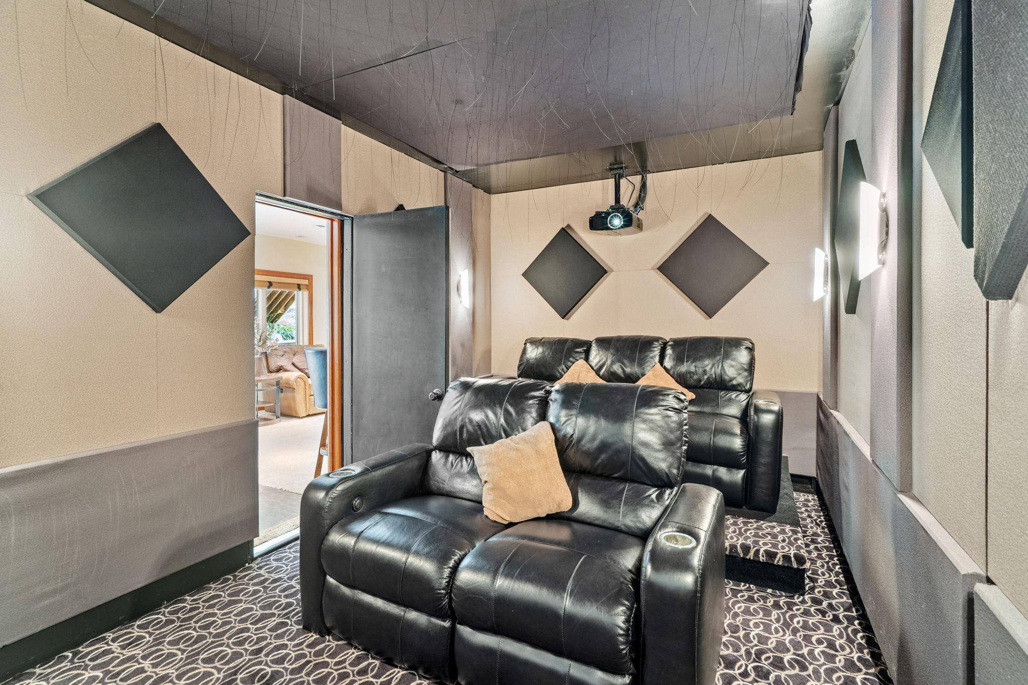 1668 Lakeland CIR, Centerville, MN 55038
