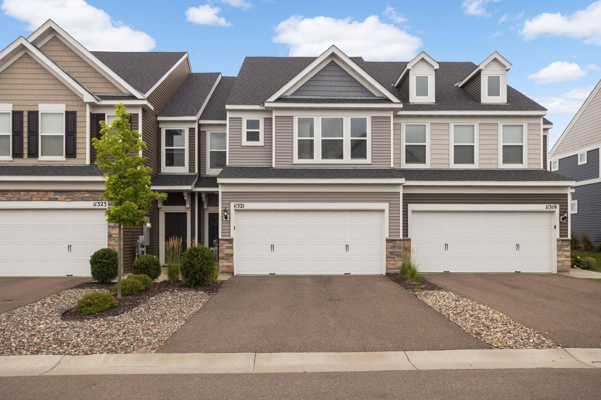 11321 Brookview RD, Woodbury, MN 55129