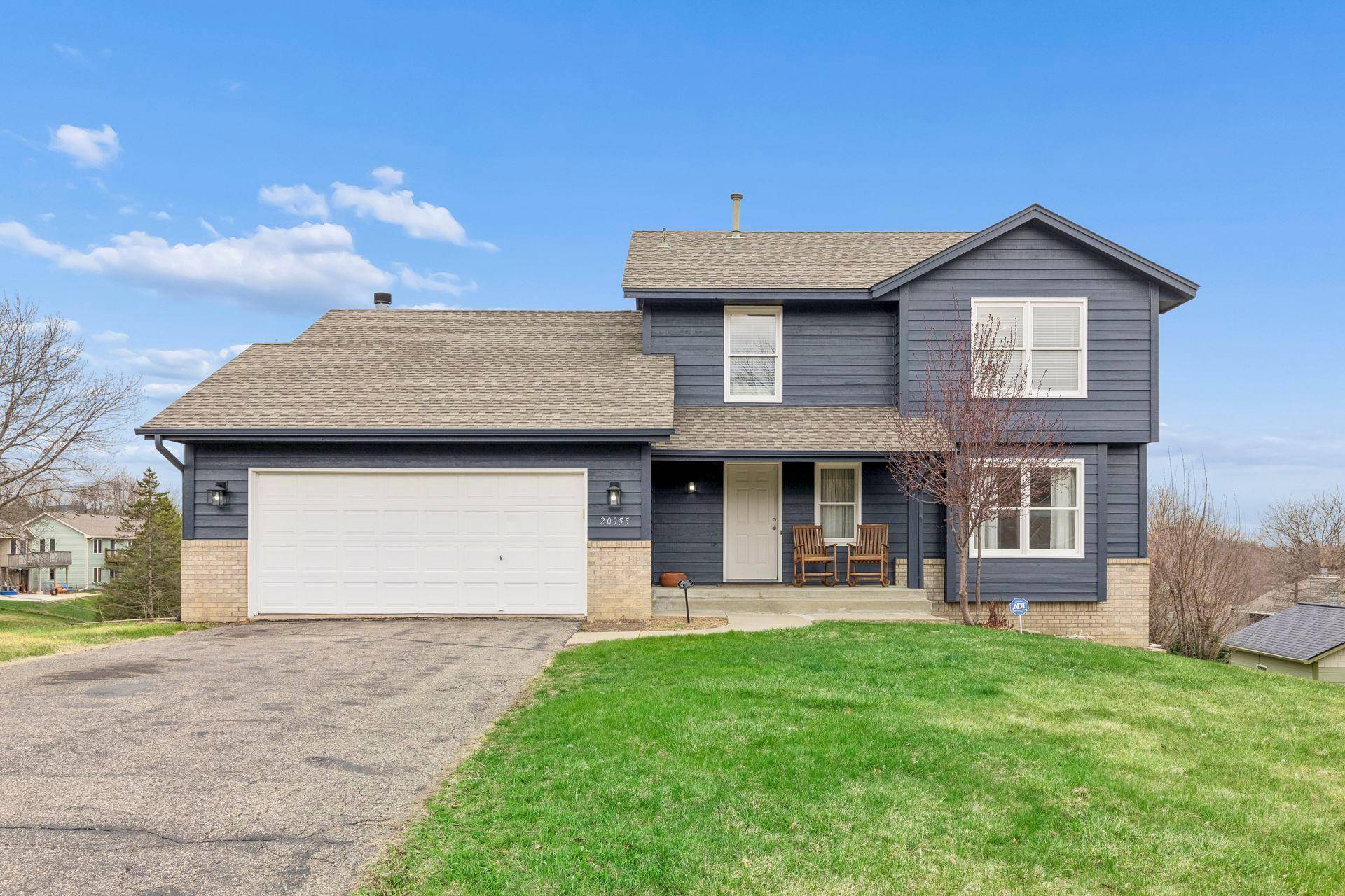 20955 Jamestown AVE, Lakeville, MN 55044