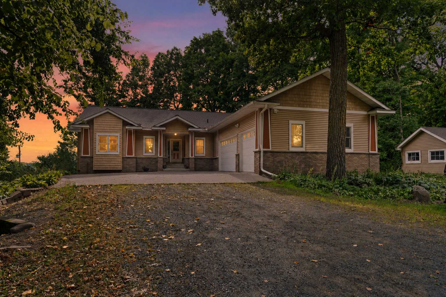 9840 Pine Shores DR, Pine City, MN 55063