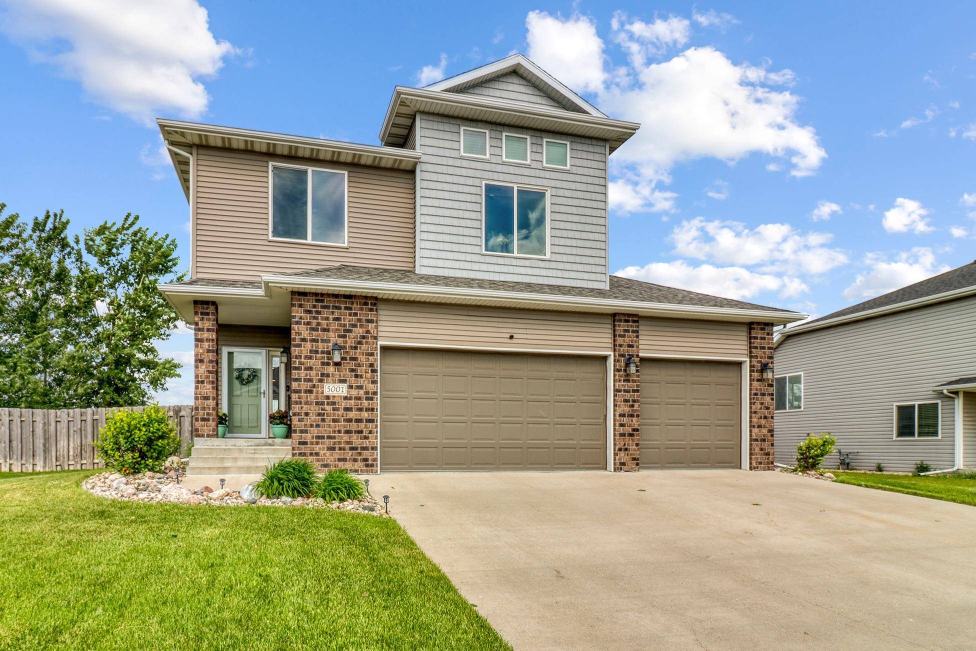 5001 44th ST S, Fargo, ND 58104