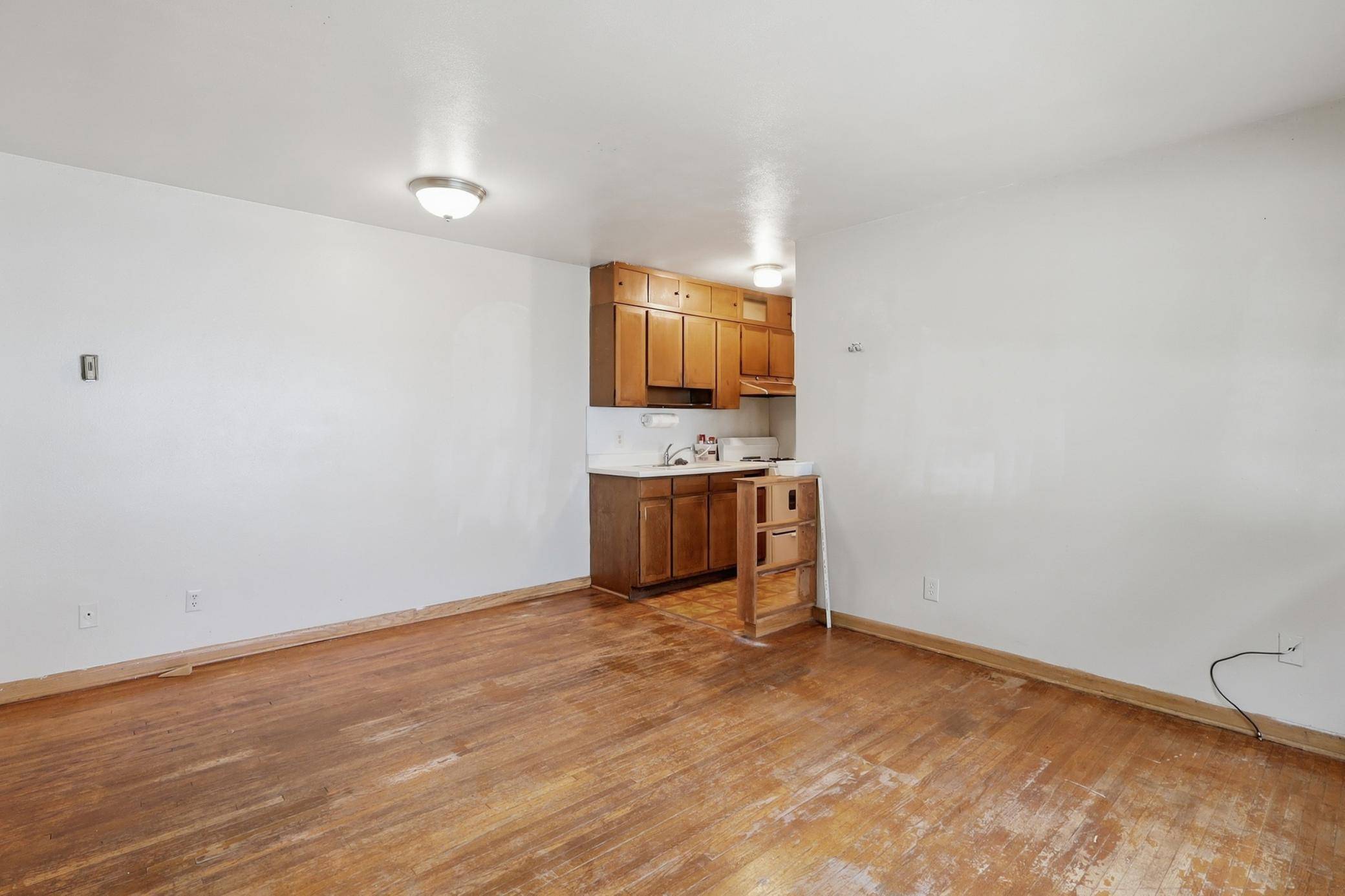 826 5th ST E, Saint Paul, MN 55106
