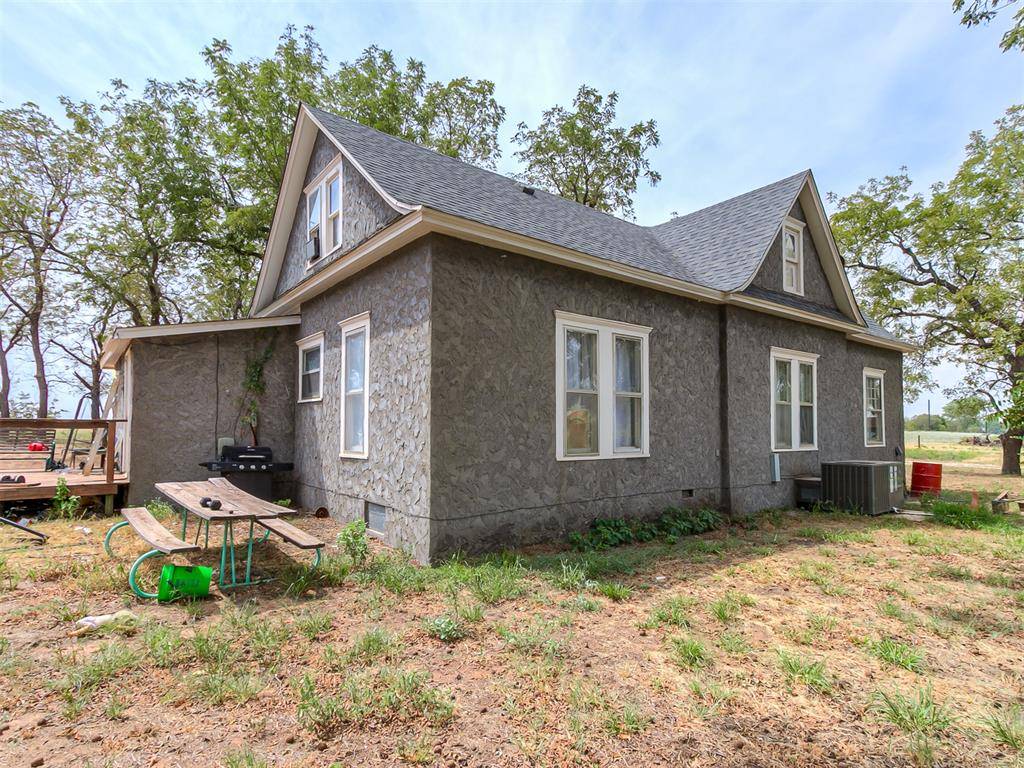 29693 E 750 RD, Hennessey, OK 73028