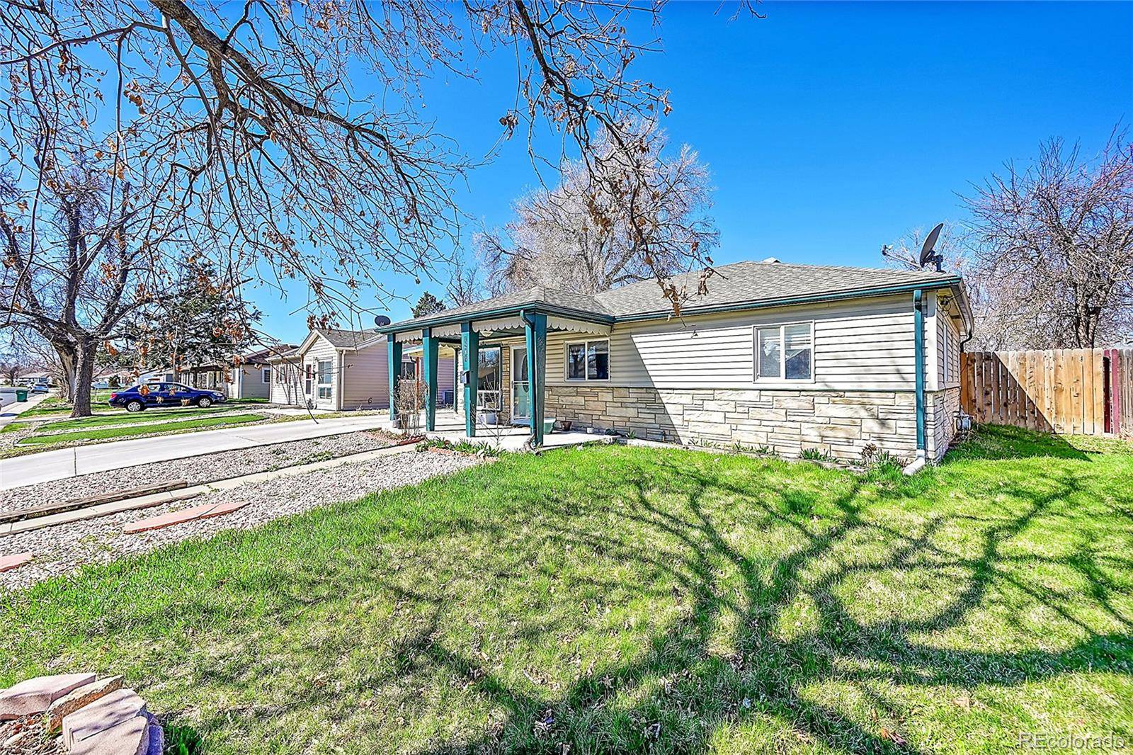 1281 Worchester ST, Aurora, CO 80011