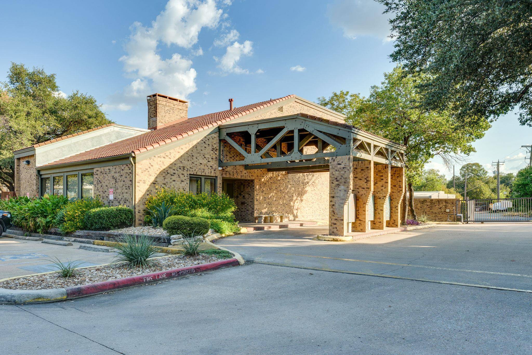 8888 Tallwood DR #2102, Austin, TX 78759