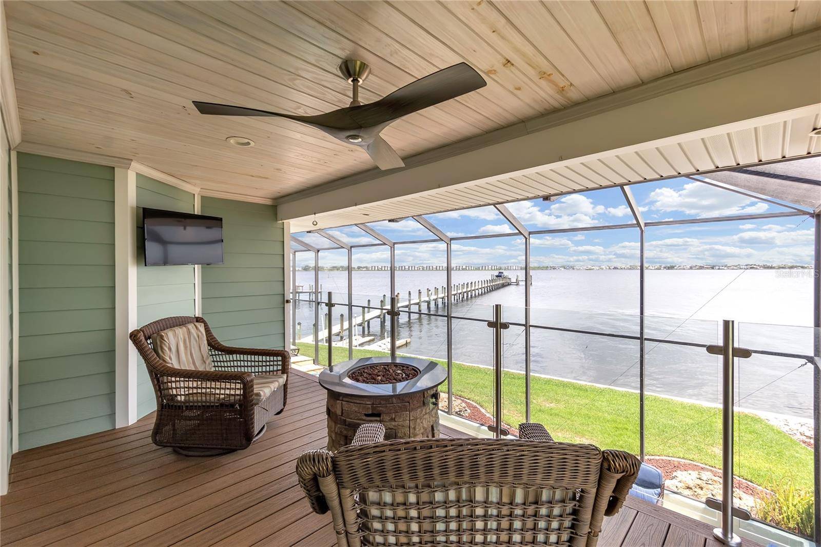 818 NANCY GAMBLE LN, Ellenton, FL 34222