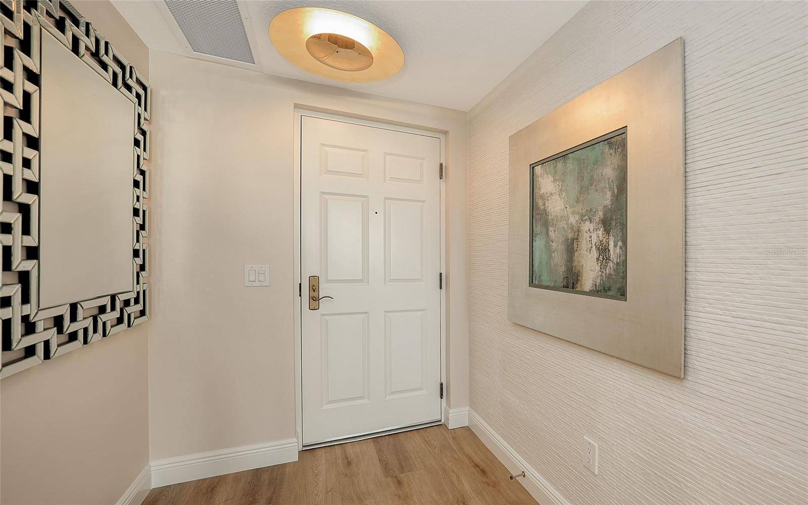 800 N TAMIAMI TRL #312, Sarasota, FL 34236