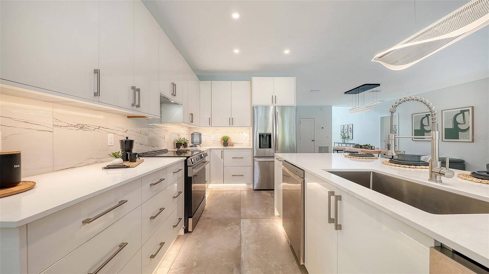2050 EUCLID TER, Sarasota, FL 34239
