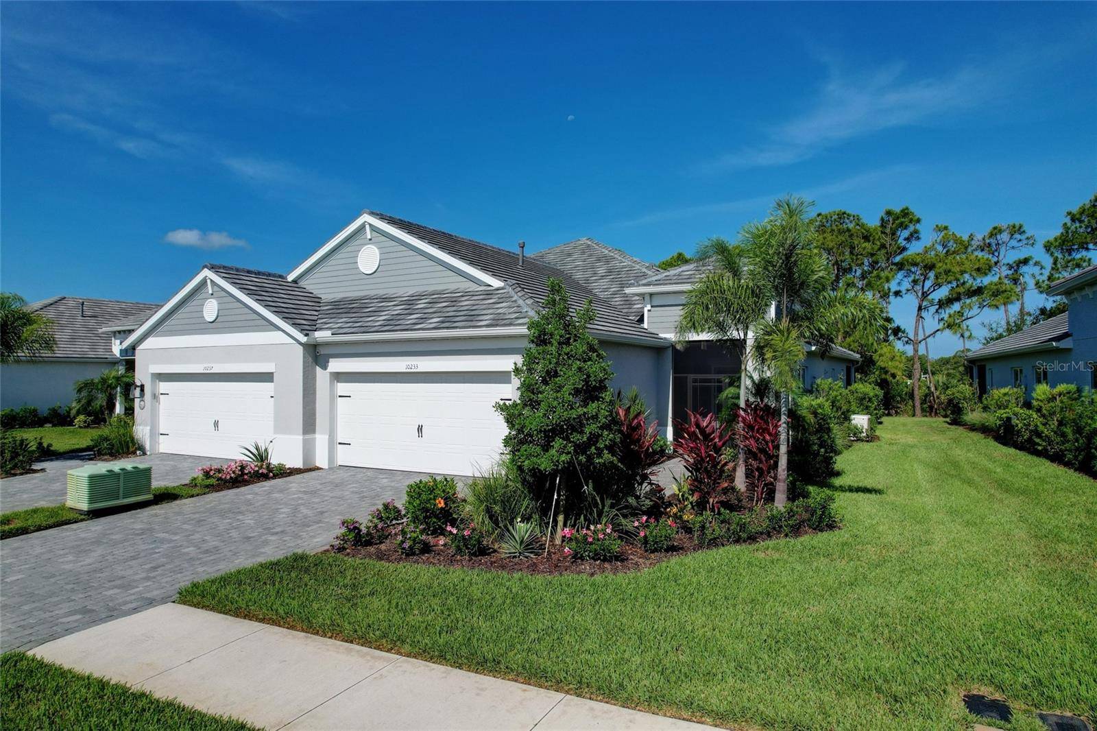 10233 LAKE WALES CIR, Sarasota, FL 34241