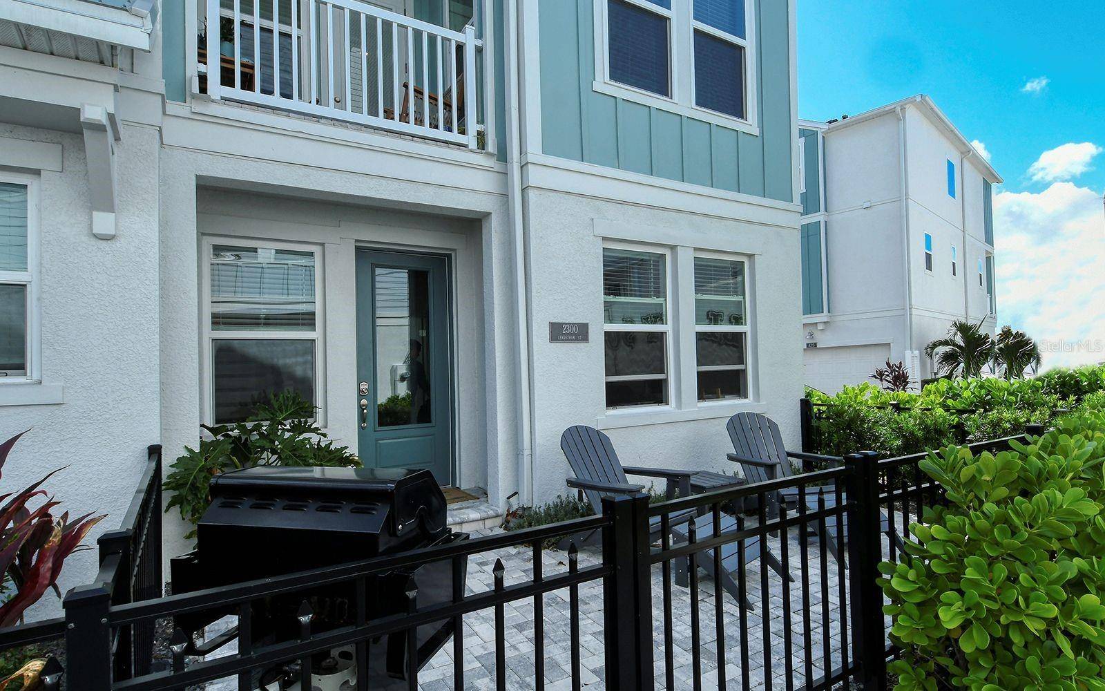2300 LINDSTROM ST, Sarasota, FL 34237
