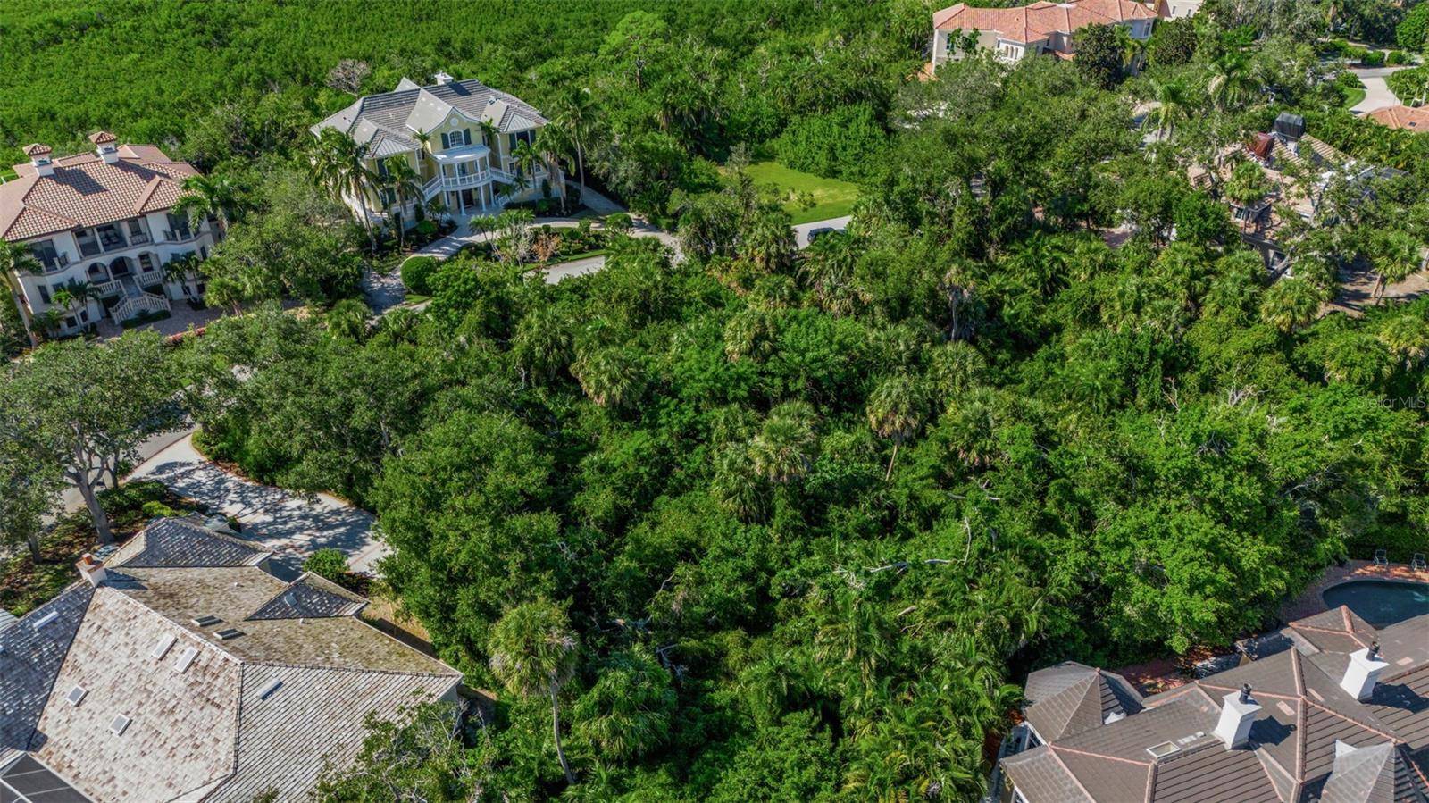 143 OSPREY POINT DR, Osprey, FL 34229
