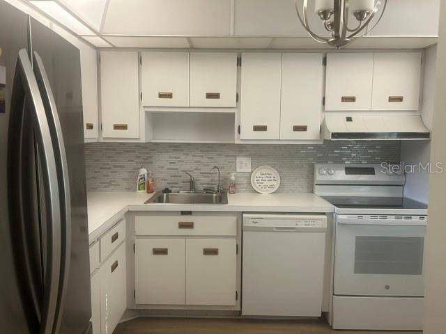 7461 W COUNTRY CLUB DR N #402, Sarasota, FL 34243
