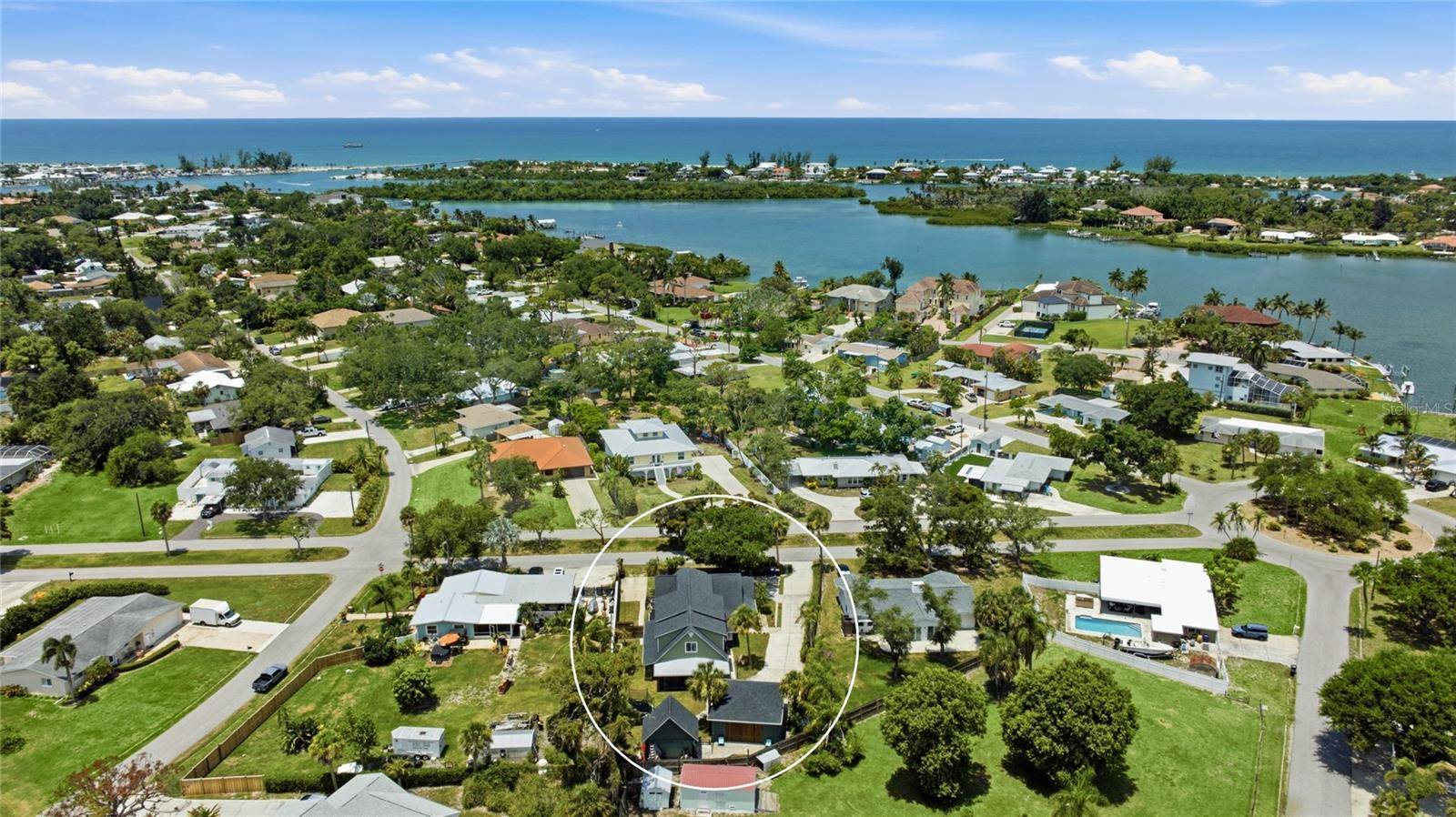 405 BAY POINT AVE, Nokomis, FL 34275