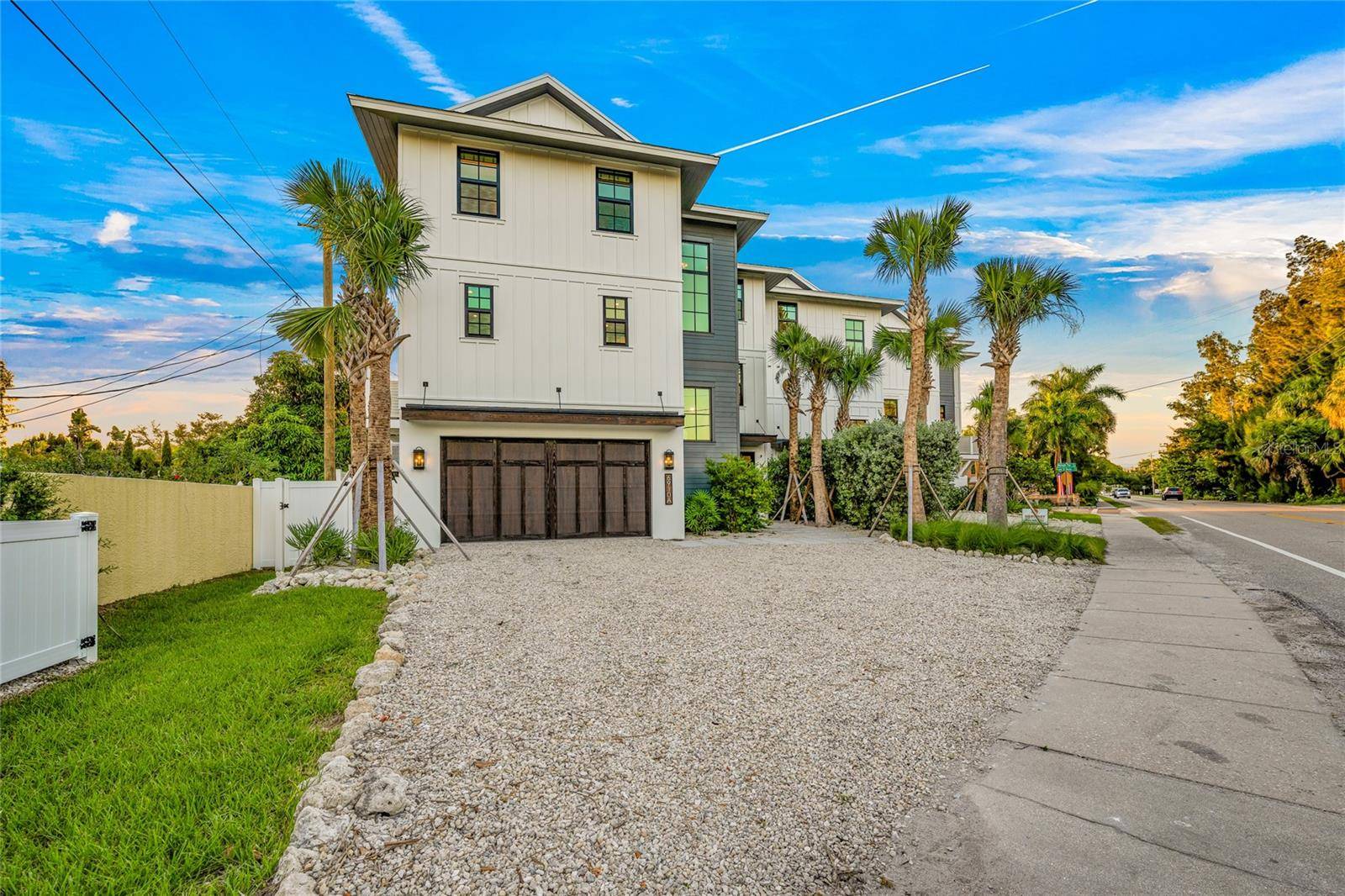6910 MIDNIGHT PASS RD #B, Sarasota, FL 34242