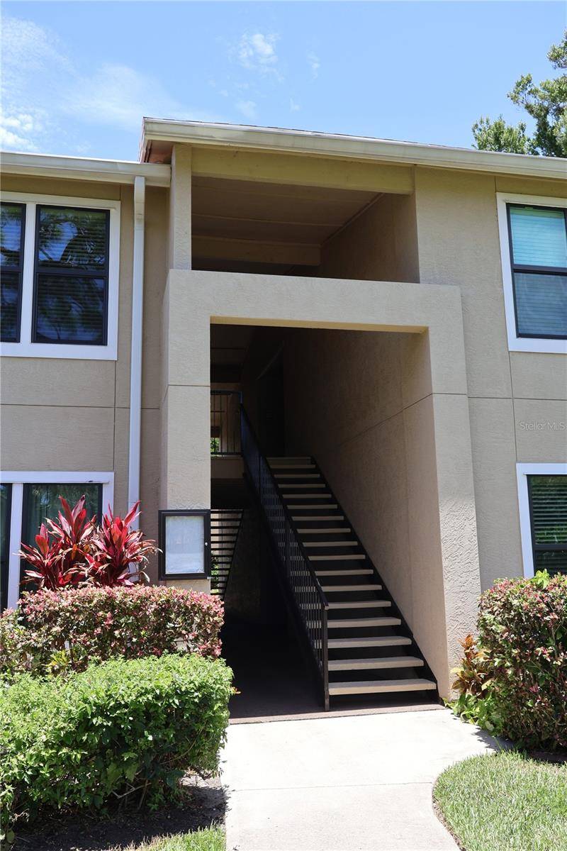 4001 CROCKERS LAKE BLVD #21, Sarasota, FL 34238