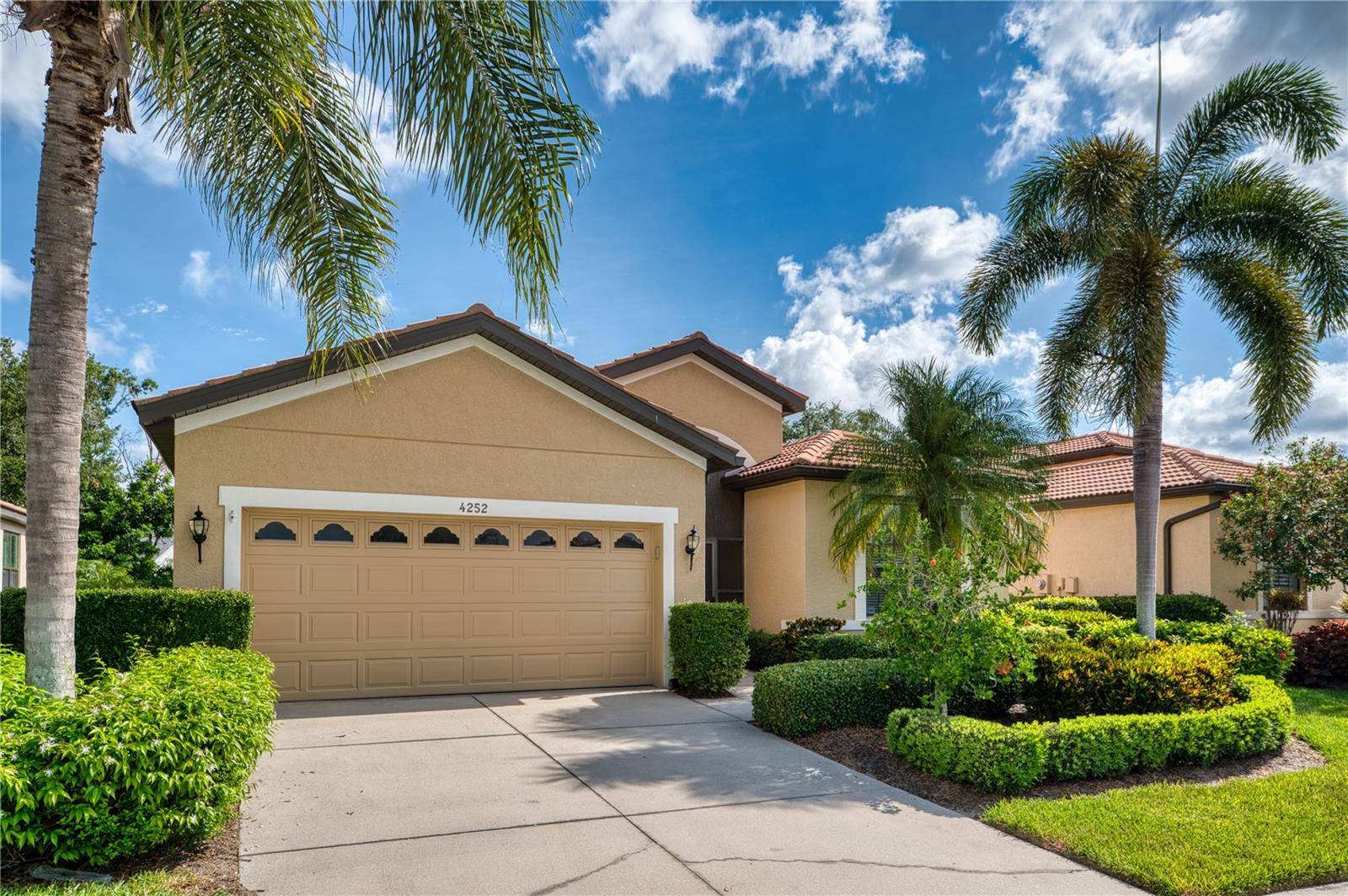 4252 MACKAY FALLS TER, Sarasota, FL 34243