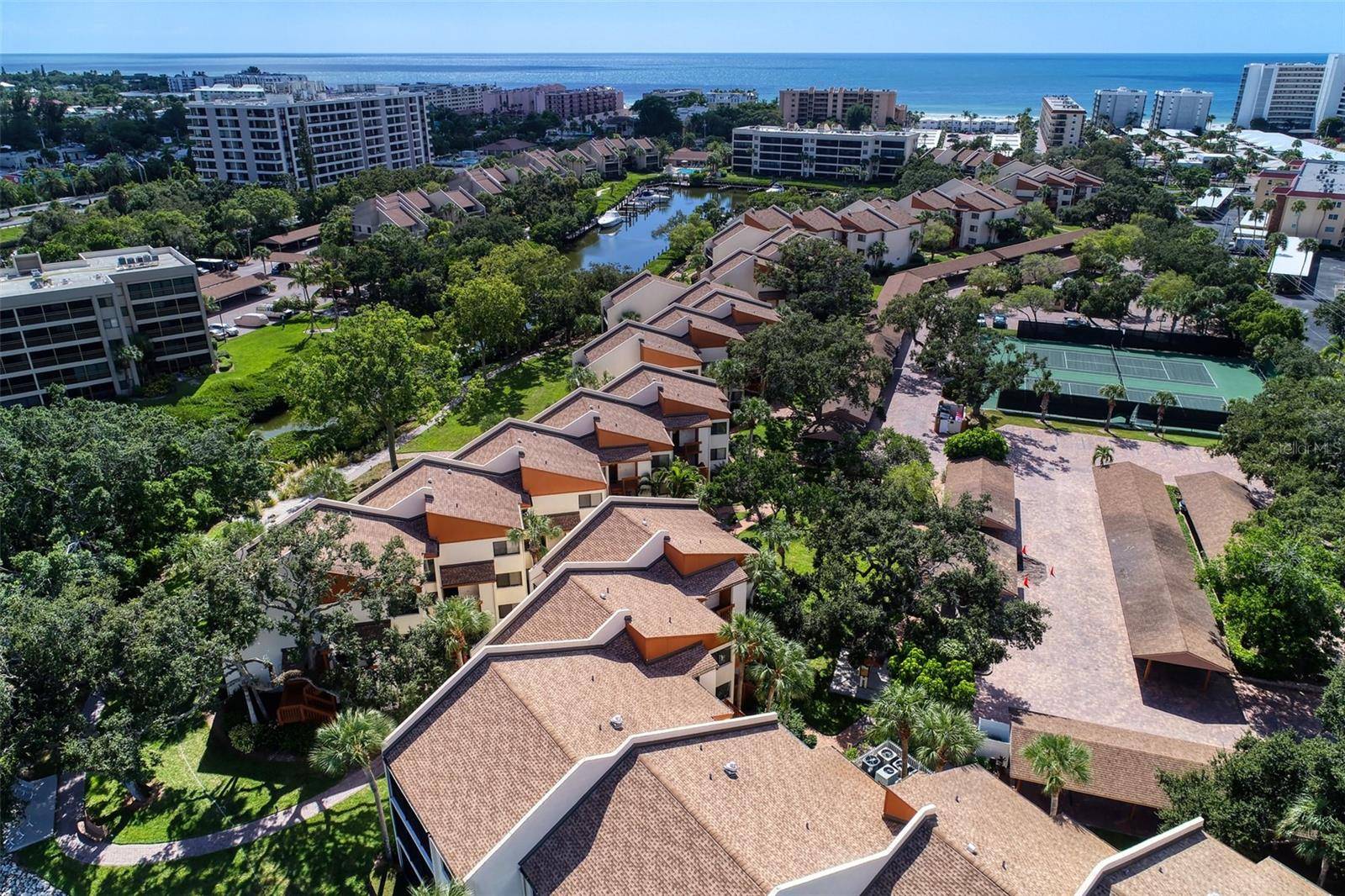 1800 COVE II PL #213, Sarasota, FL 34242