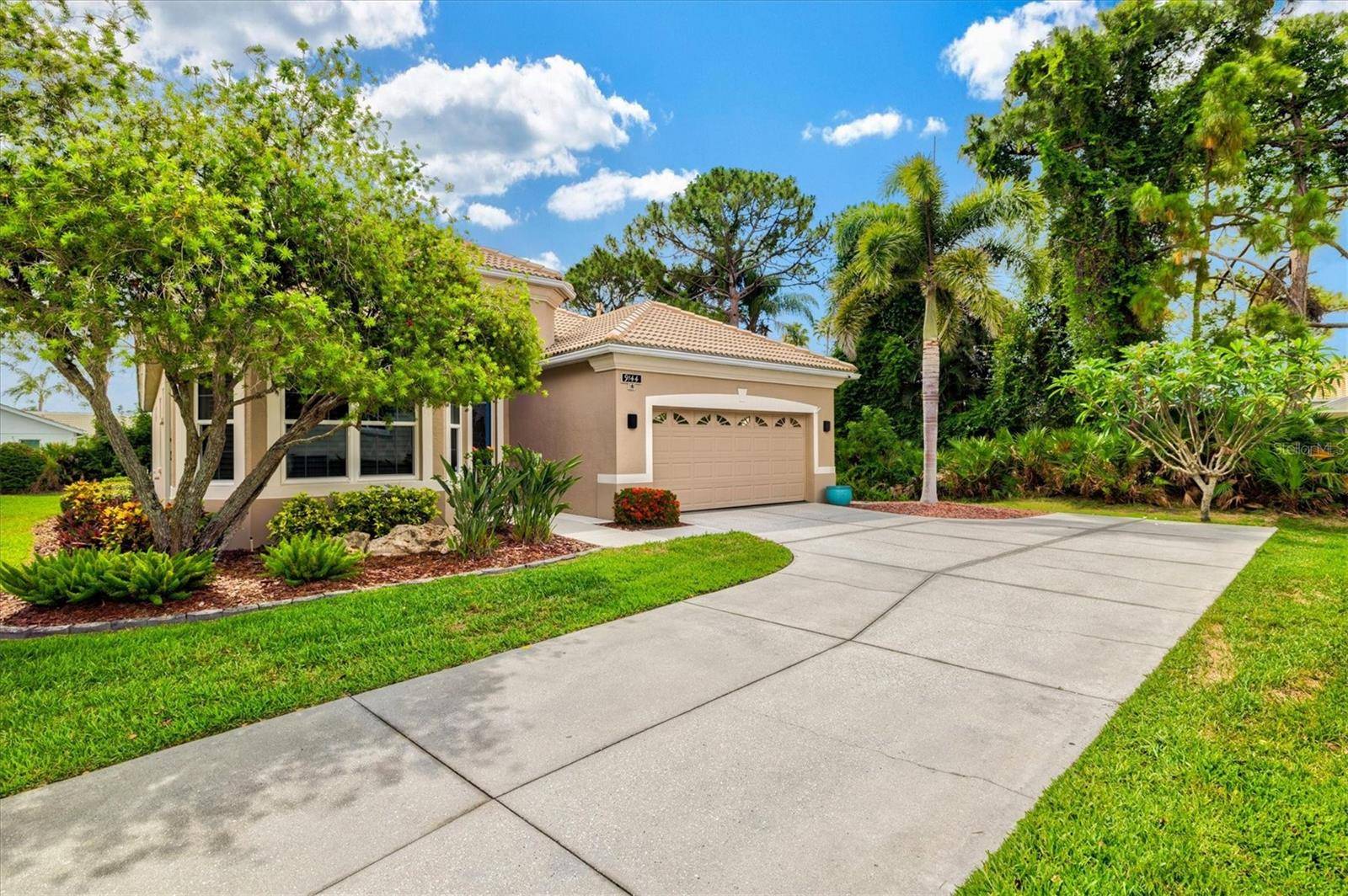 9144 WILLOW BROOK DR, Sarasota, FL 34238