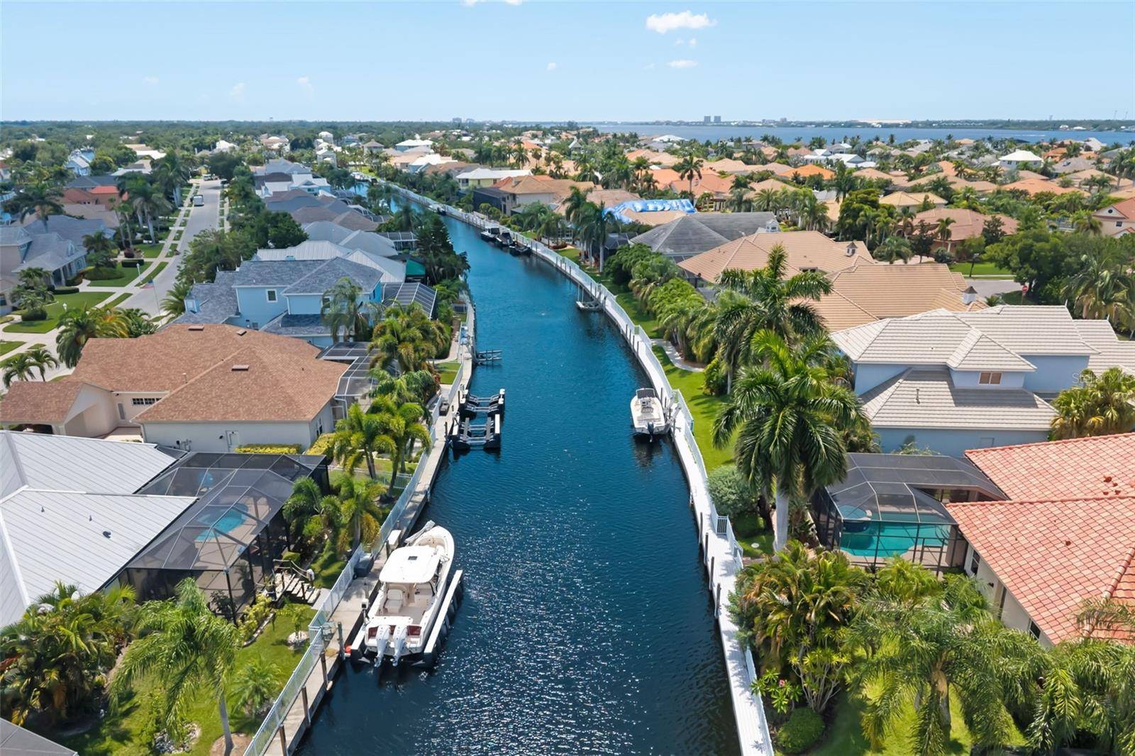 4770 MAINSAIL DR, Bradenton, FL 34208