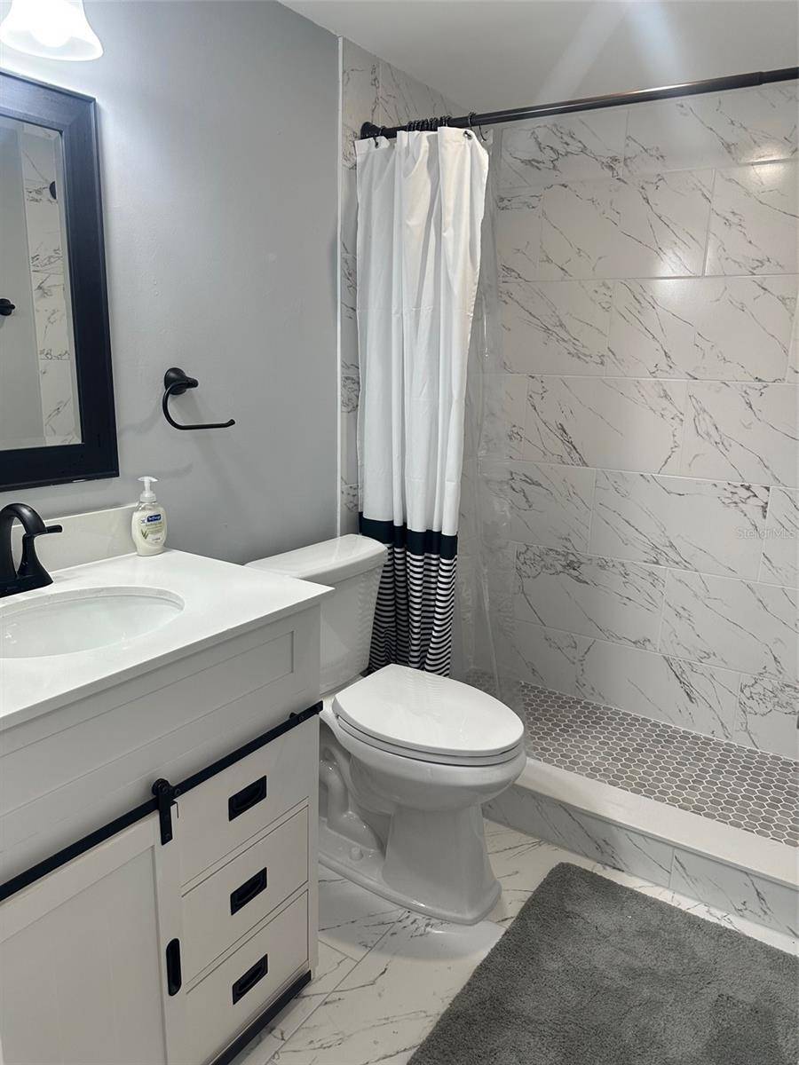 Address not disclosed, Sarasota, FL 34232
