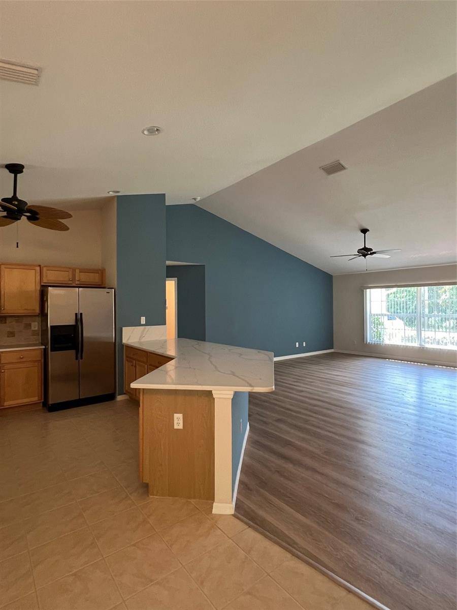 2634 TWINKLE AVE, North Port, FL 34286