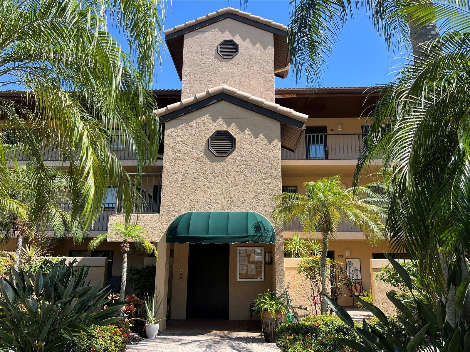 5555 ASHTON LAKE DR #5555, Sarasota, FL 34231