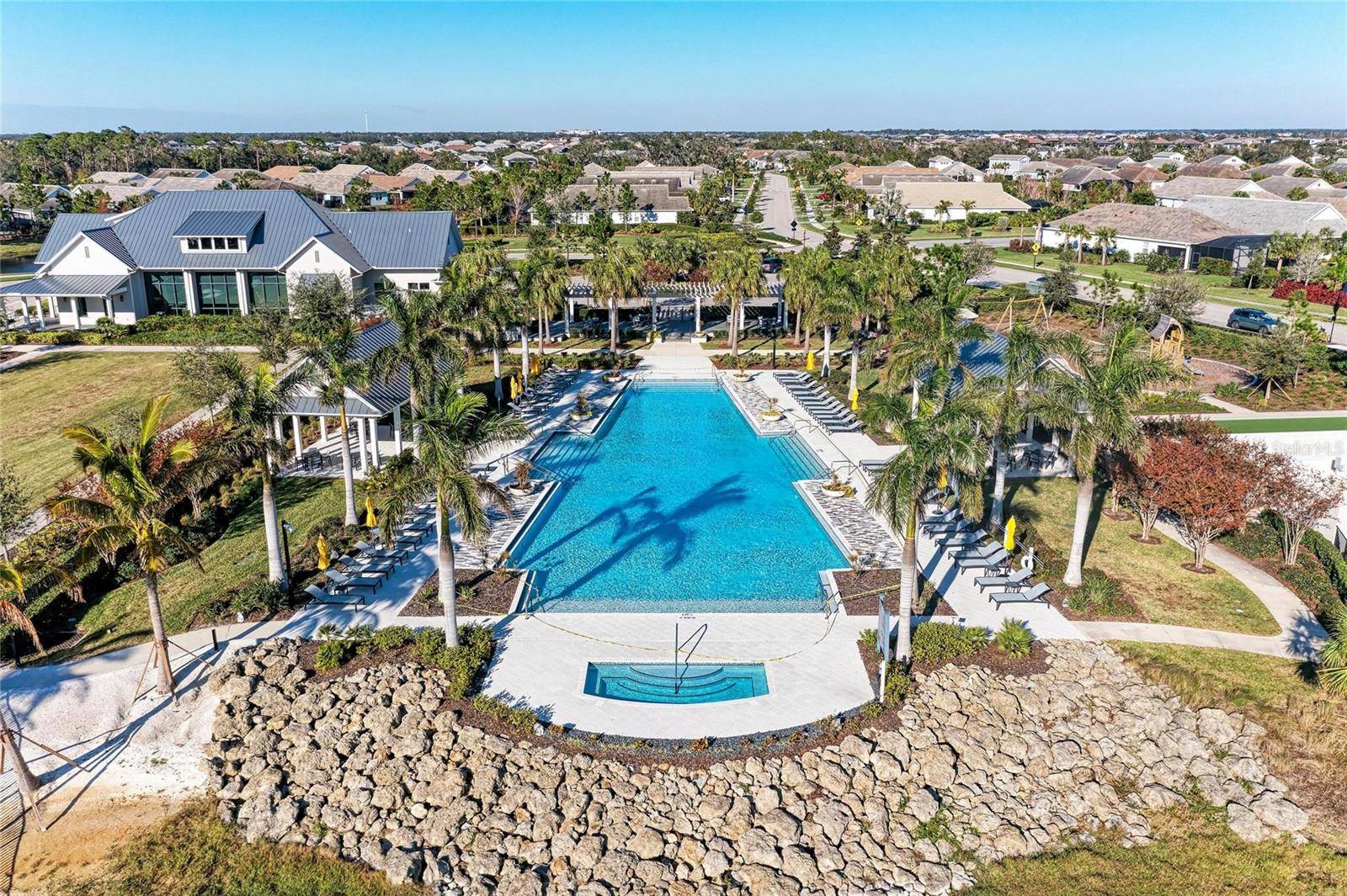 1079 WATERLINE CT, Sarasota, FL 34240