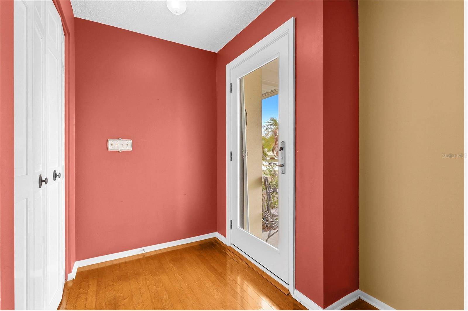 1006 DE LEO DR, Sarasota, FL 34243