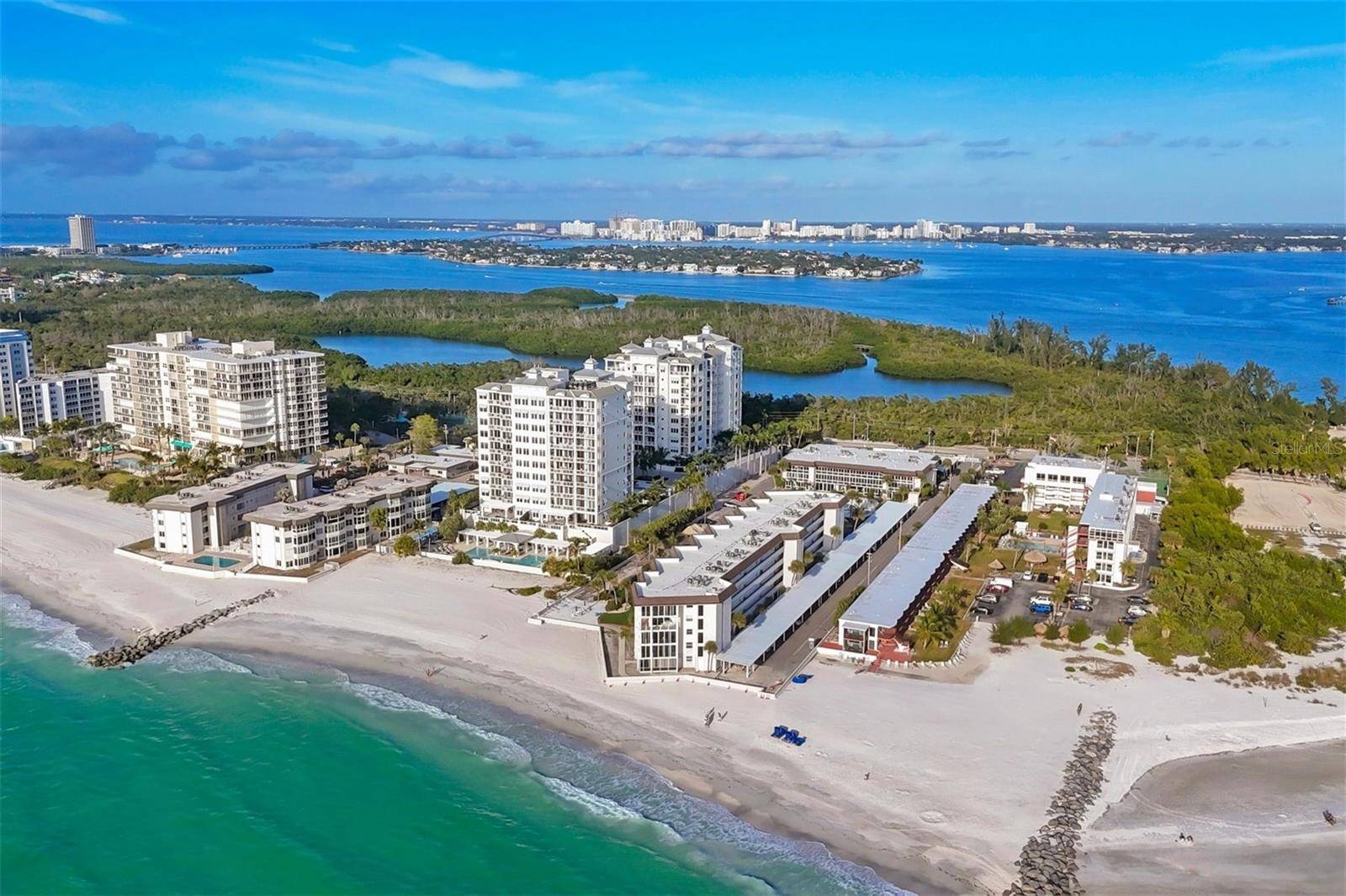 2110 BENJAMIN FRANKLIN DR #104, Sarasota, FL 34236