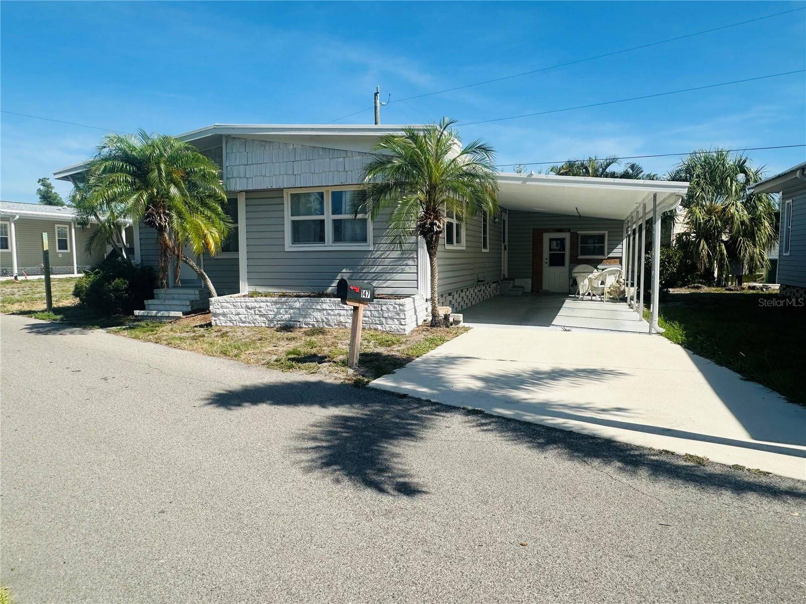 147 MAUI DR, Palmetto, FL 34221