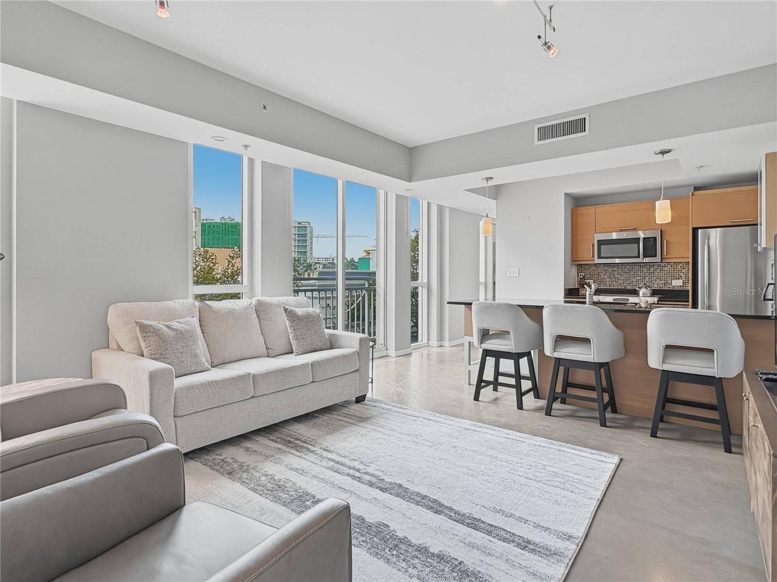 1350 MAIN ST #302, Sarasota, FL 34236