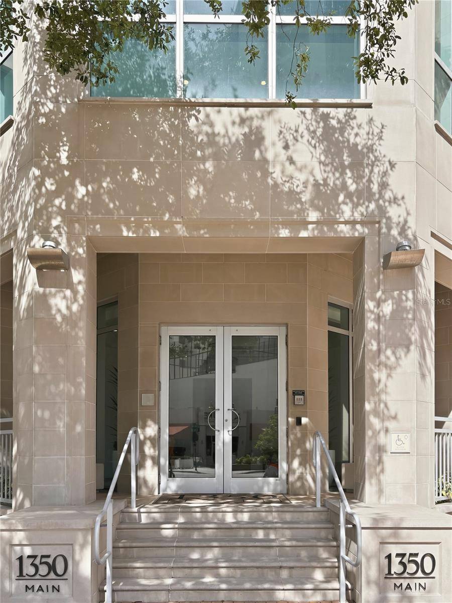 1350 MAIN ST #302, Sarasota, FL 34236