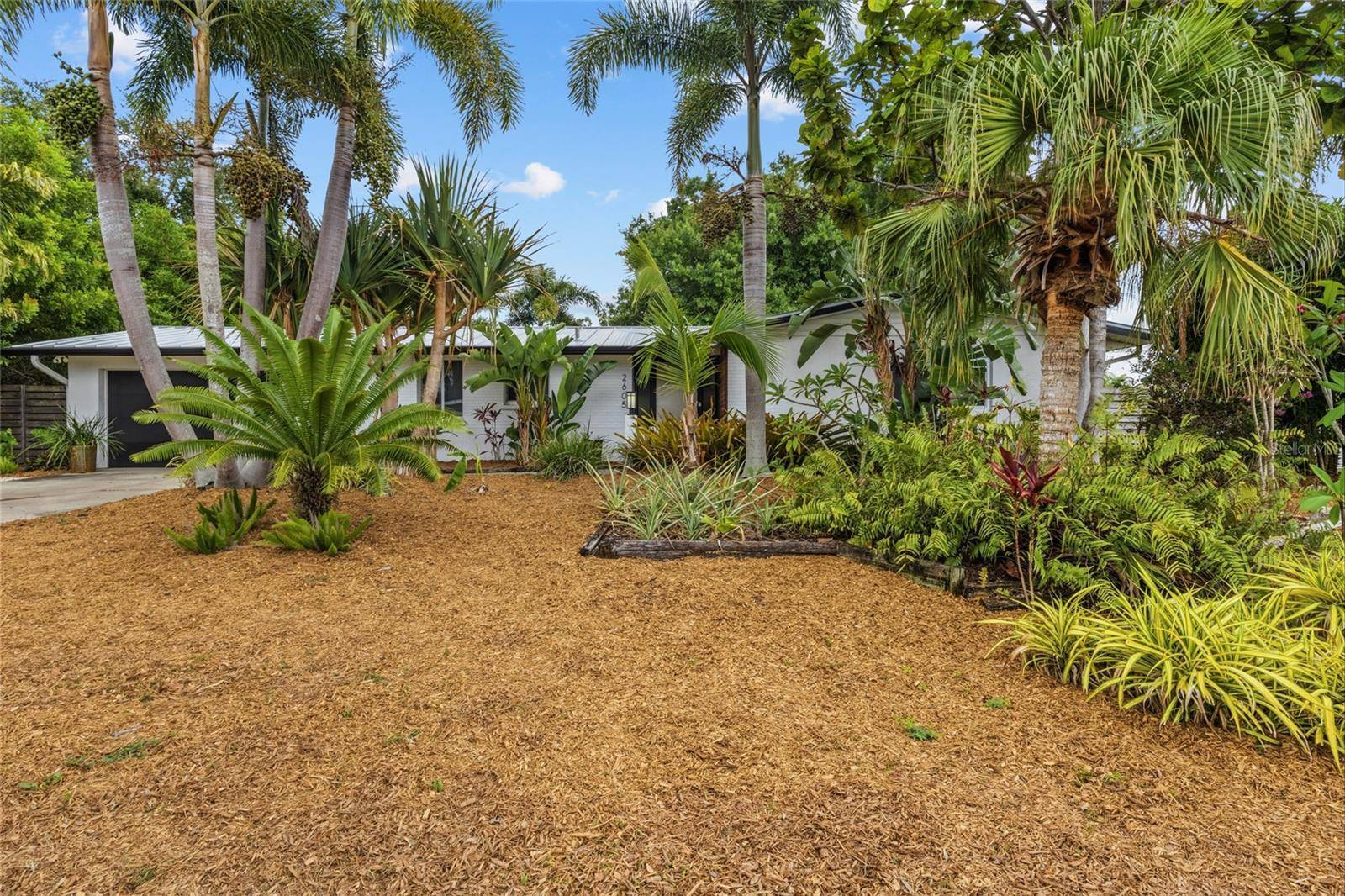 2605 BOTANY AVE, Sarasota, FL 34239