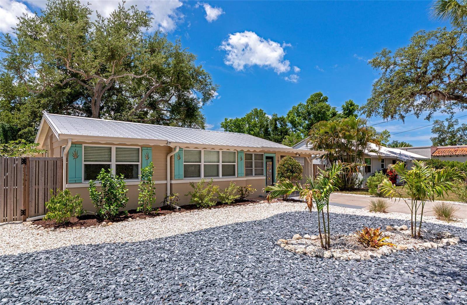 1034 N 22ND ST, Sarasota, FL 34234