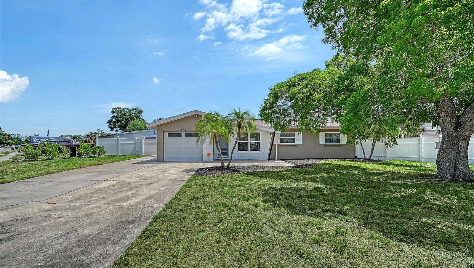3681 STOKES DR DR, Sarasota, FL 34232