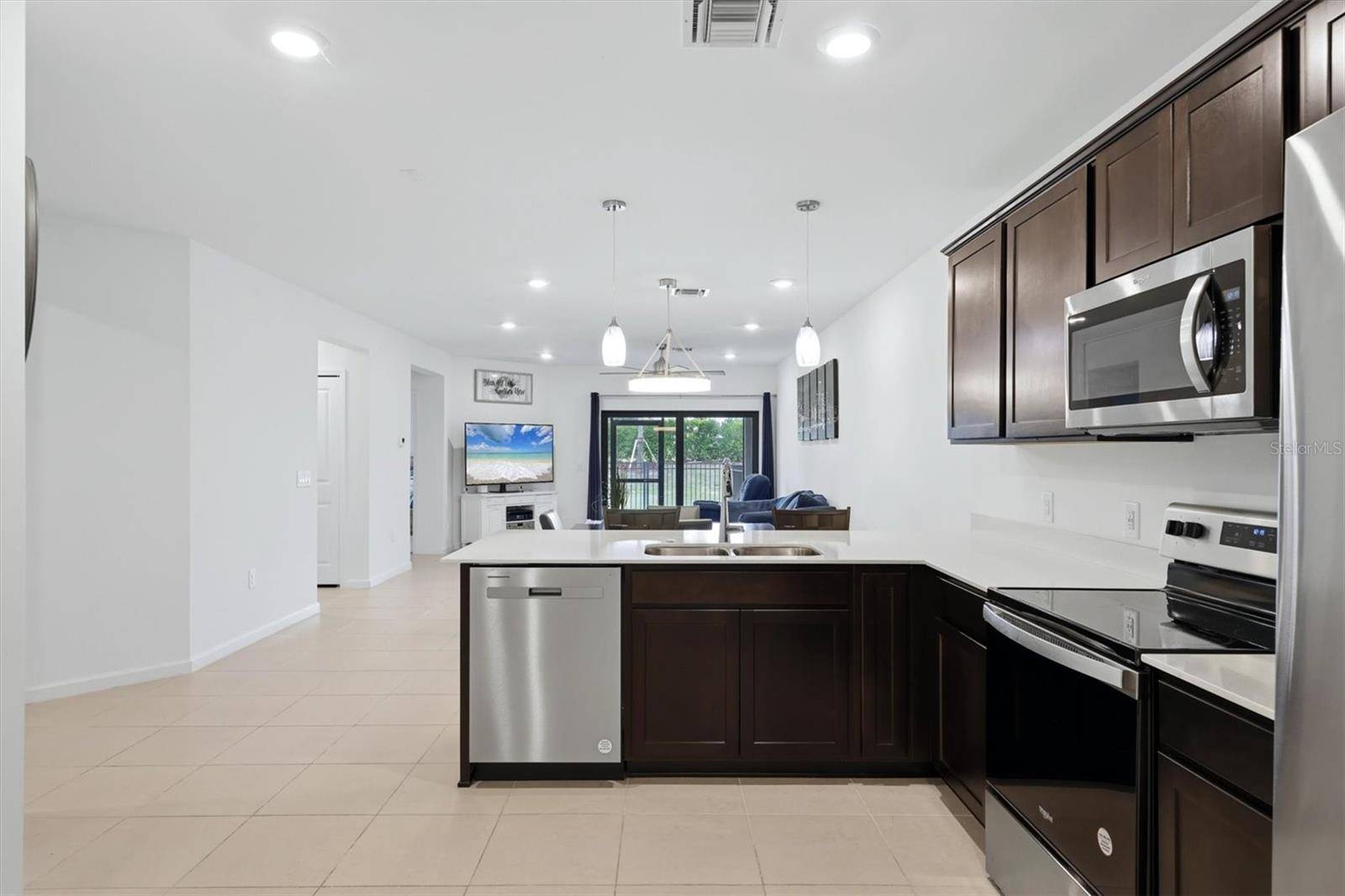 6499 SILVERSTAR DR, Sarasota, FL 34240