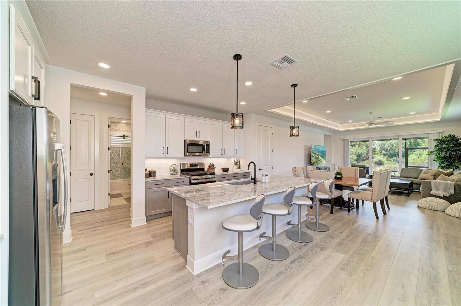 1047 WATERLINE CT, Sarasota, FL 34240