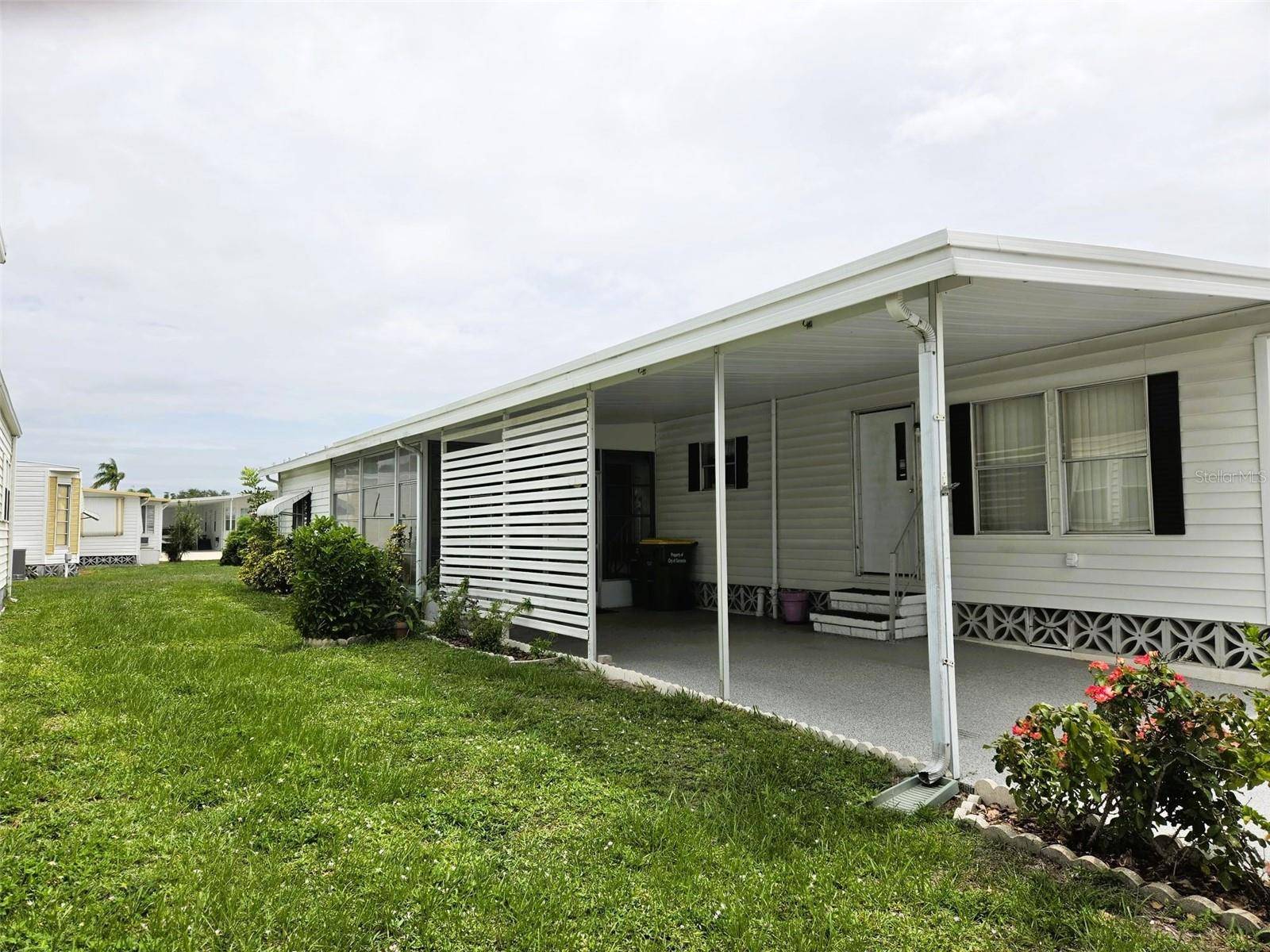 3329 OAKWOOD BLVD S, Sarasota, FL 34237