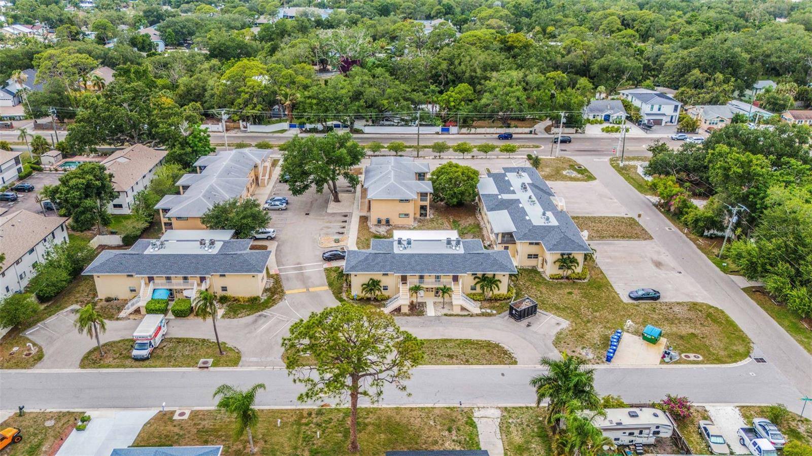 2826 W RAINBOW CIR #2818, Sarasota, FL 34231