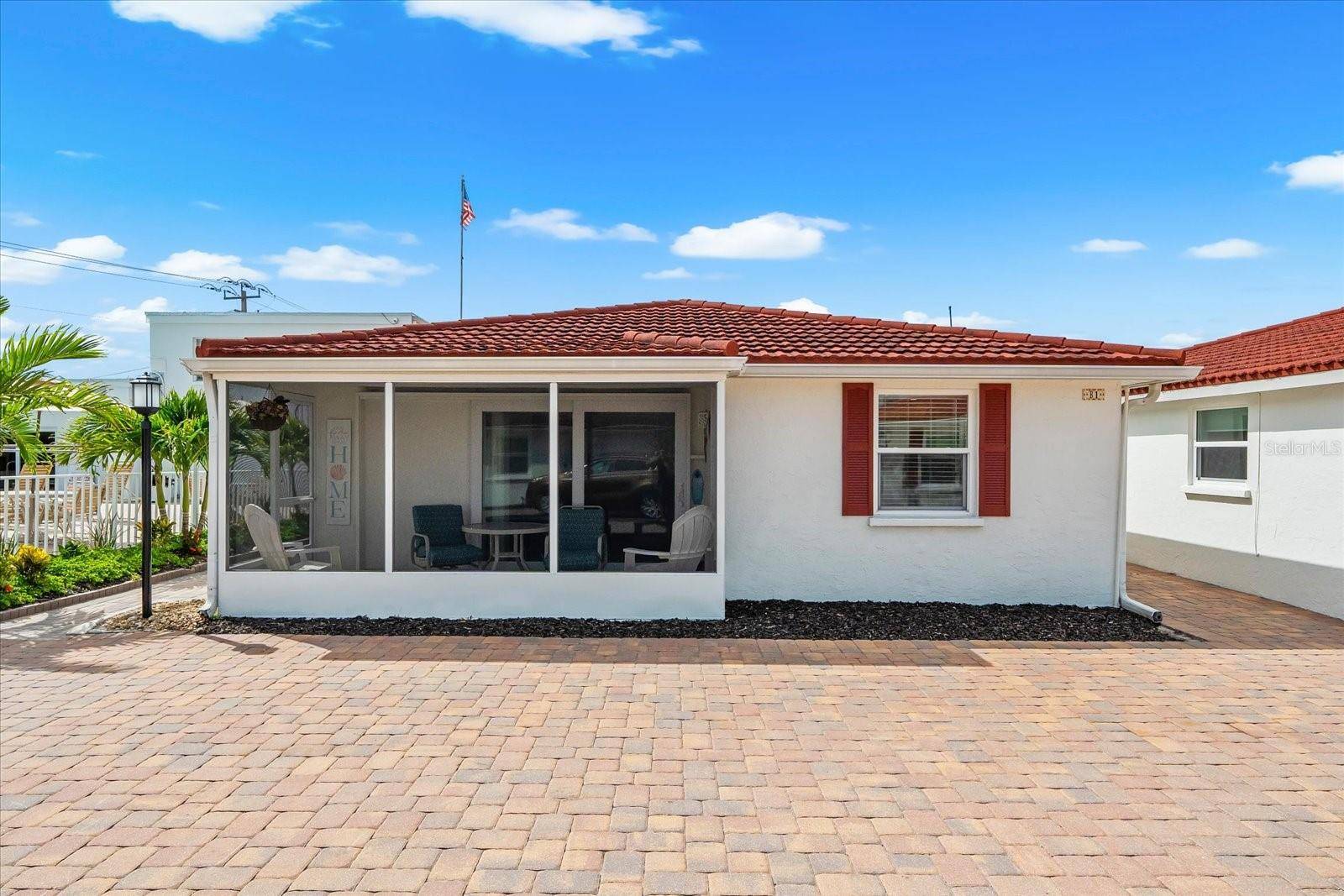 6154 MIDNIGHT PASS RD #B1, Sarasota, FL 34242