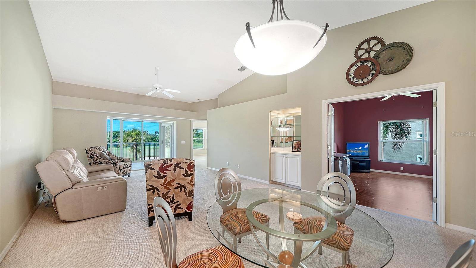 9641 CASTLE POINT DR #1226, Sarasota, FL 34238