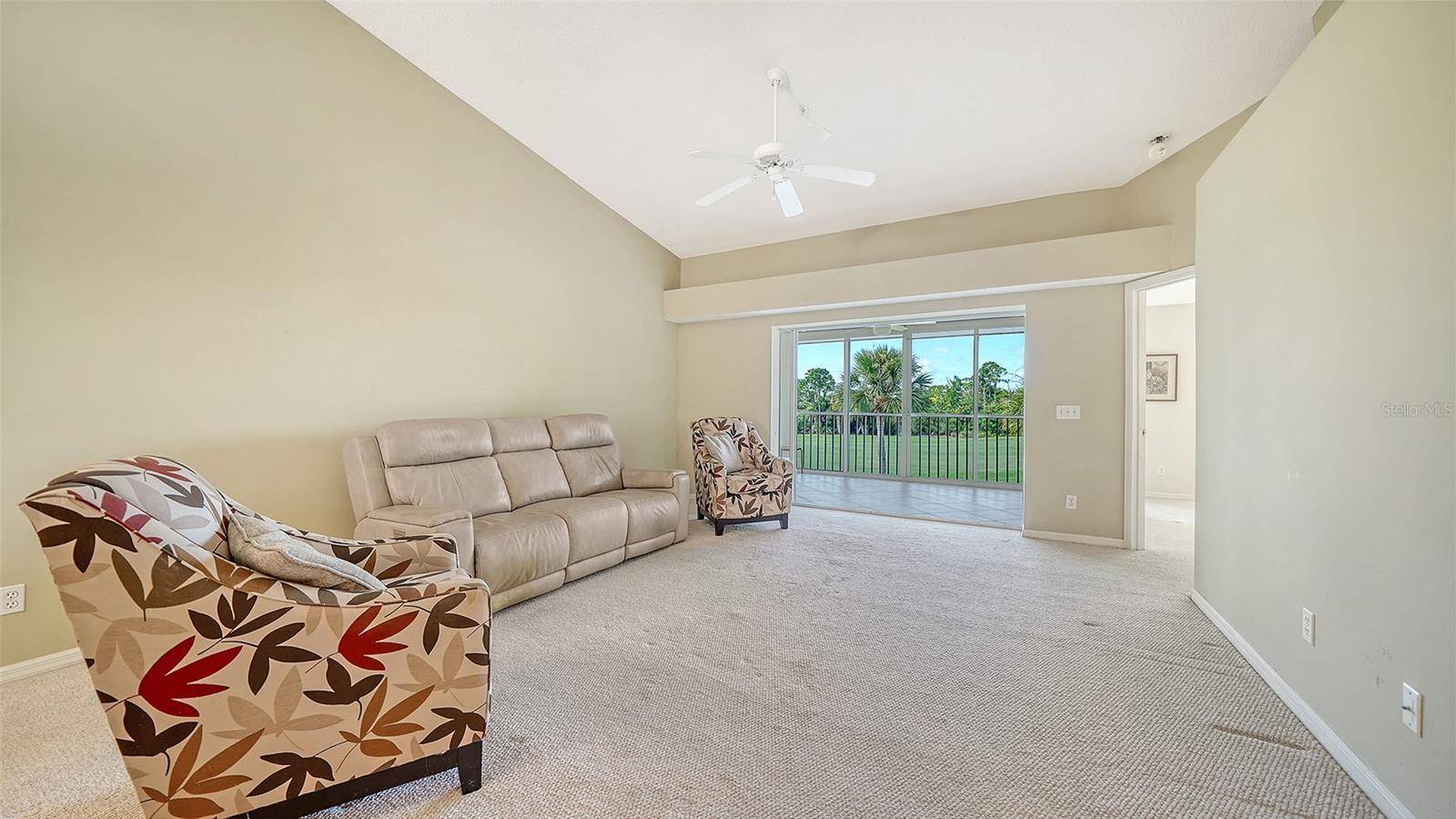 9641 CASTLE POINT DR #1226, Sarasota, FL 34238