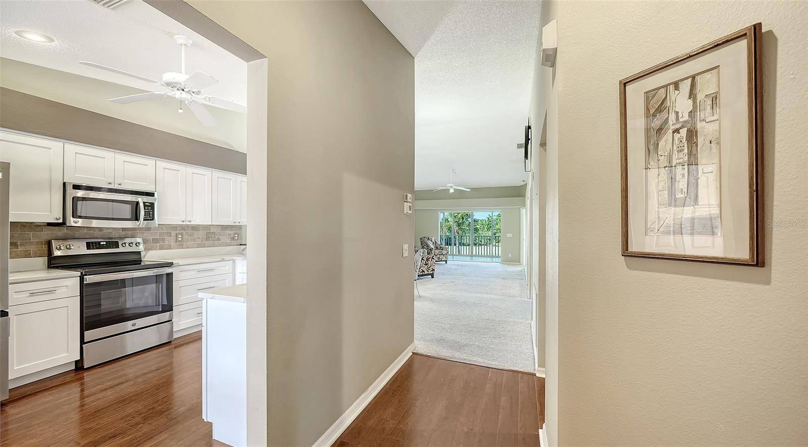 9641 CASTLE POINT DR #1226, Sarasota, FL 34238