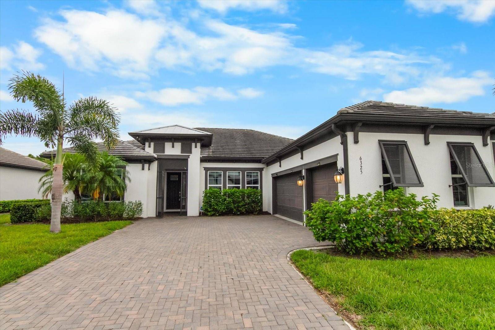 6325 RIVO LAKES BLVD, Sarasota, FL 34241
