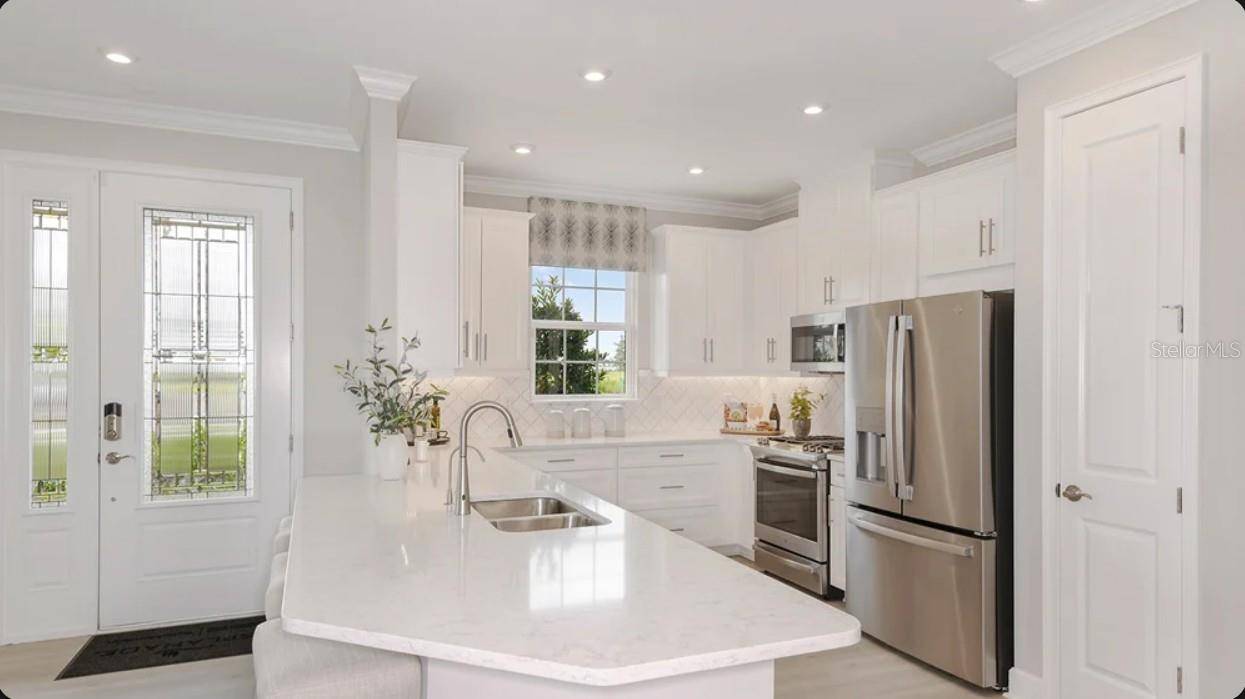 7536 MOONBEAM AVE, Sarasota, FL 34241