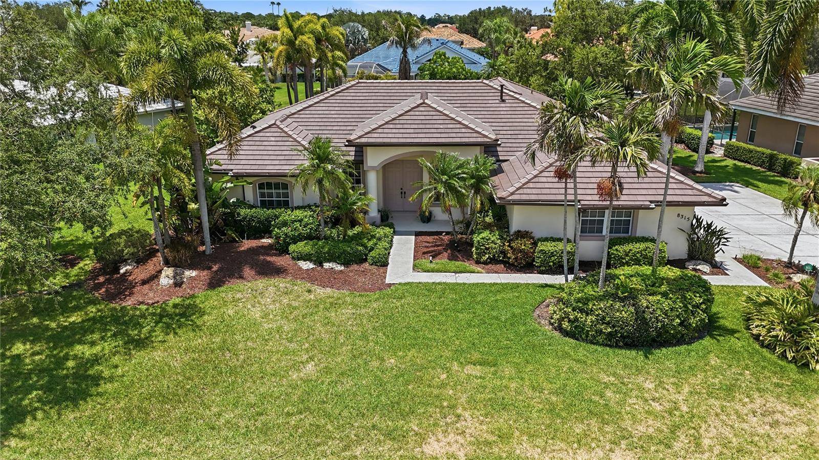 8315 DEERBROOK CIR, Sarasota, FL 34238