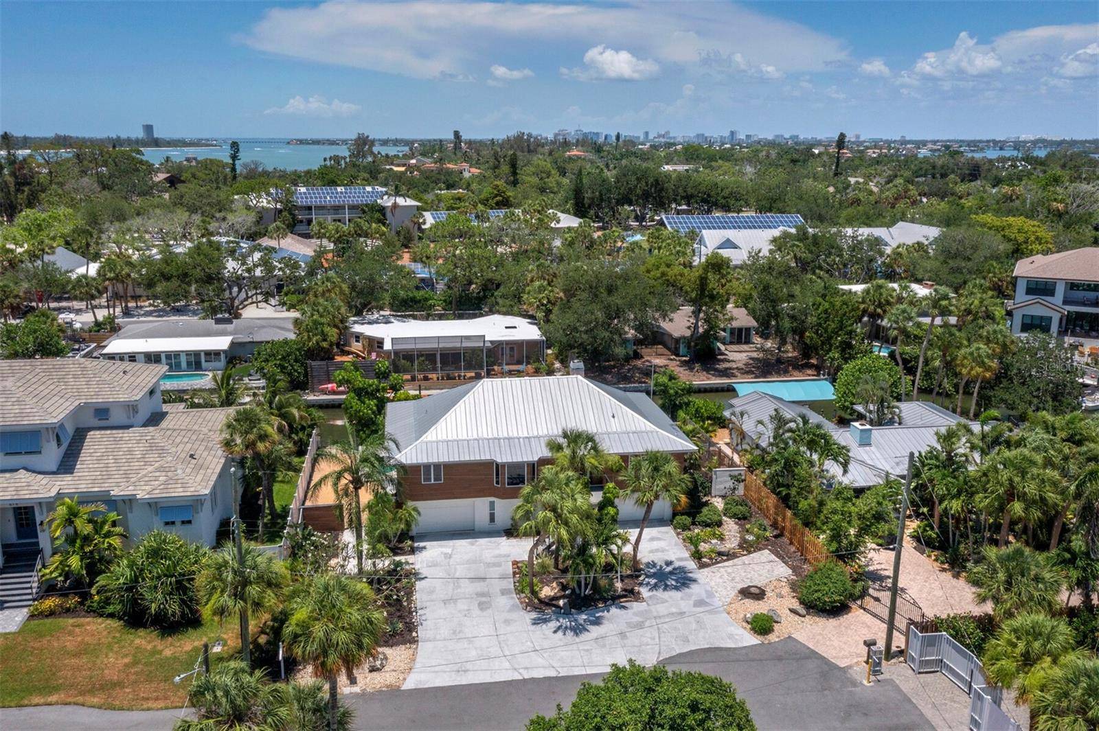 521 CUMMINGS ST, Sarasota, FL 34242