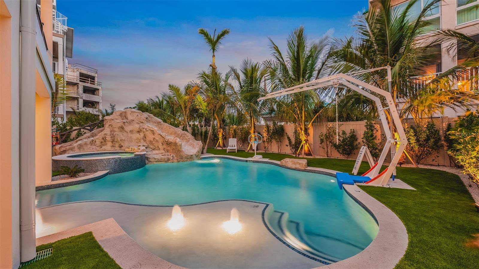 1142 WINDSONG LN #A, Sarasota, FL 34242